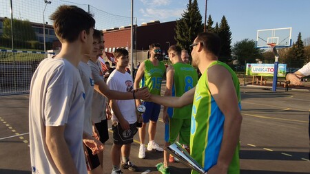 prenovljena igrišča ŠC Postojna _ dobrodelni turnir (1)